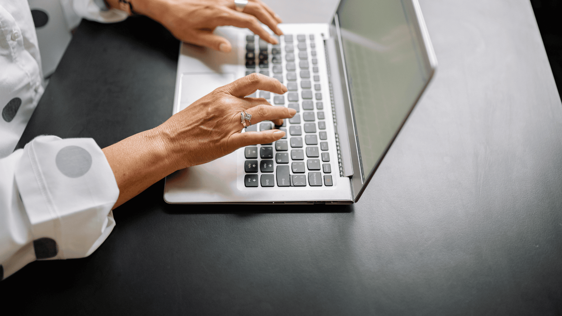 How SMBs can master LinkedIn without becoming content creators